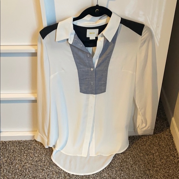 Button up top - Picture 5 of 5